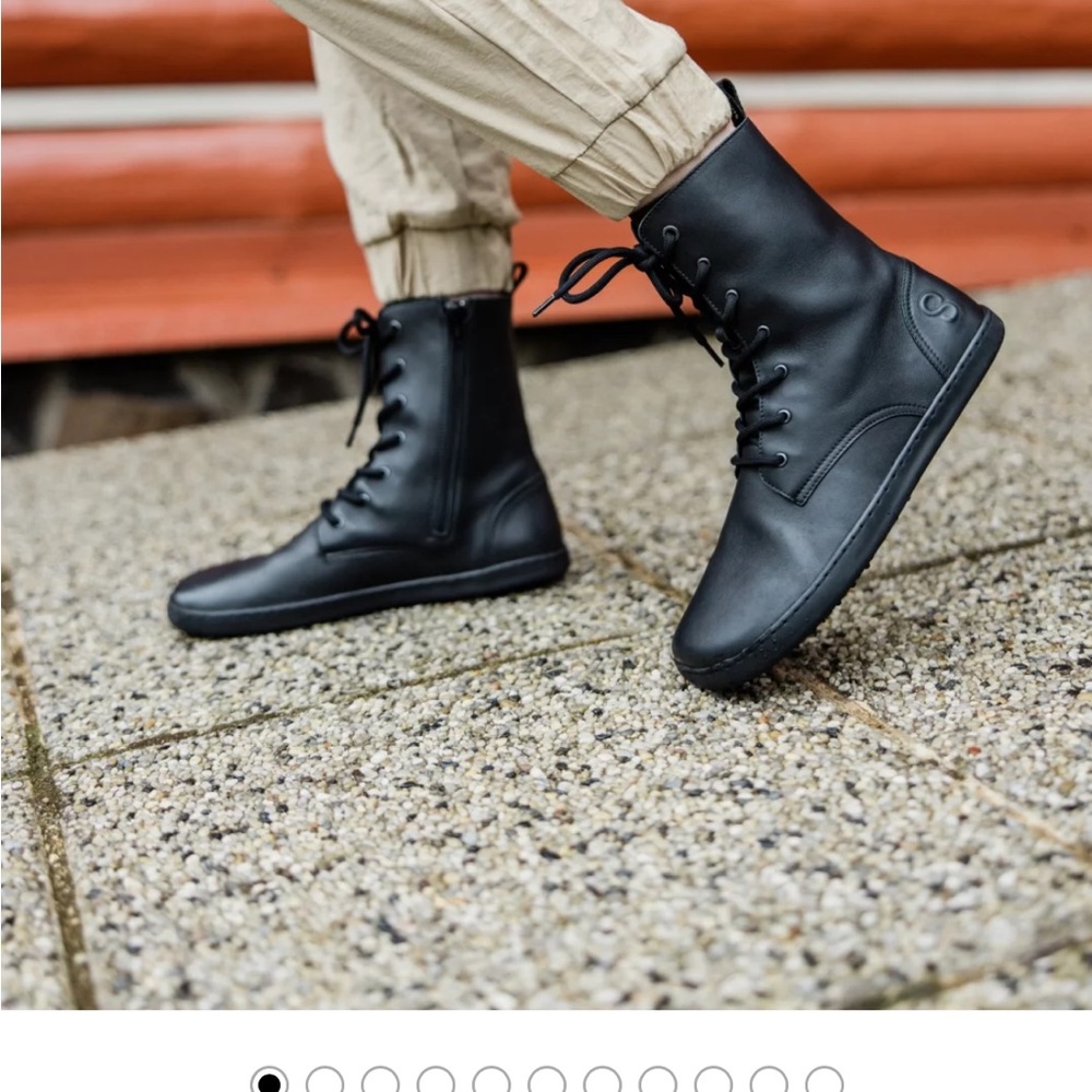 Black SHAPEN Maverick Barefoot boots